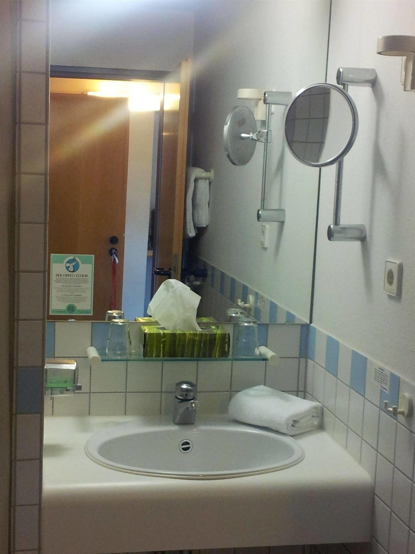 Loewen Hotel Arian Allmersbach im Tal Экстерьер фото